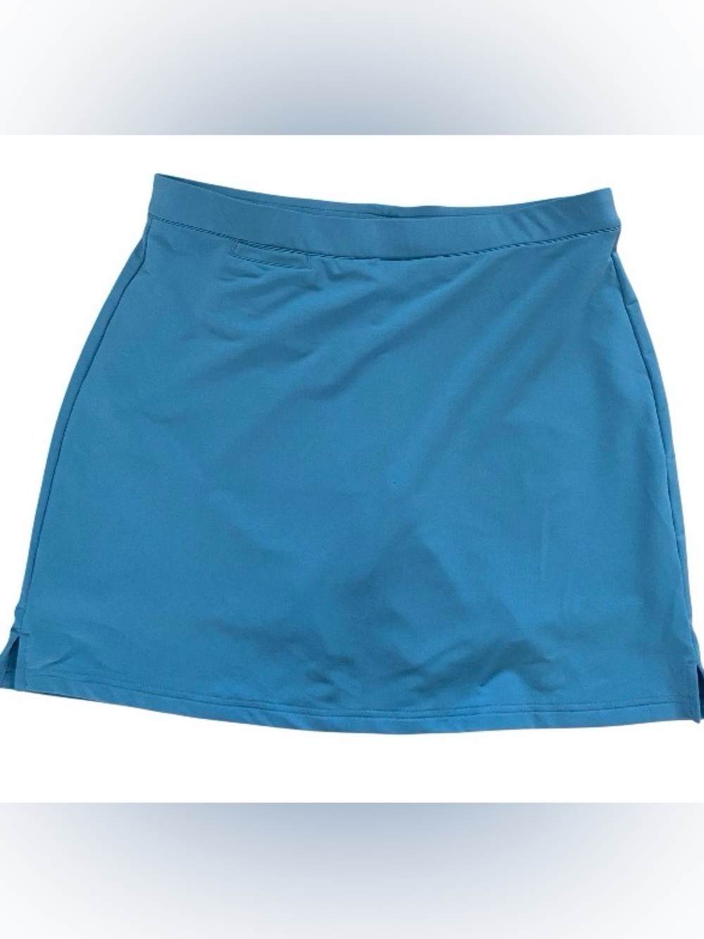 Peter Millar blue skort size XL, golf, tennis,pickleball , build in shorts